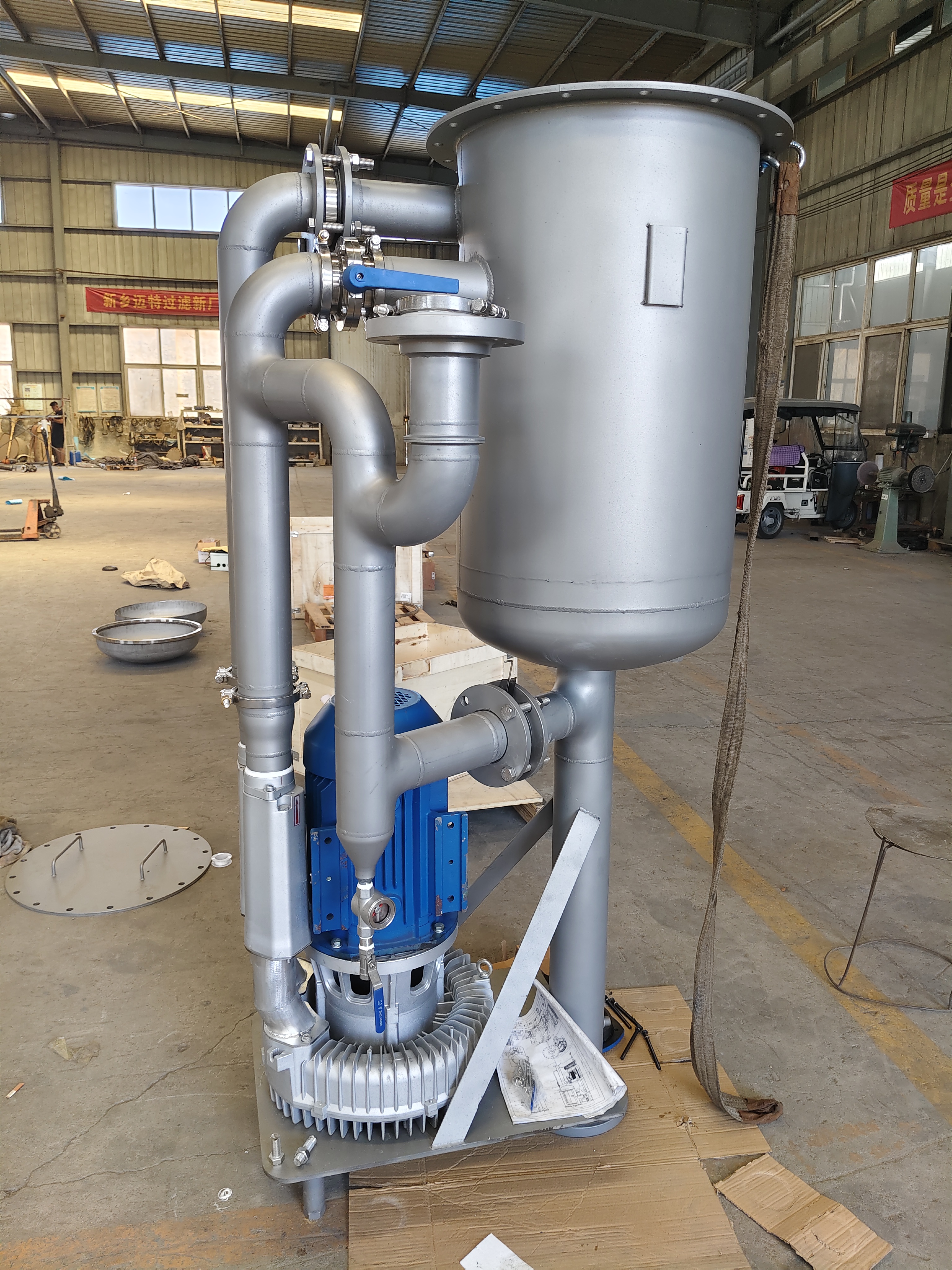 5.5kw防爆式油霧分離，500方風(fēng)機油霧分離器發(fā)貨送客戶手中，